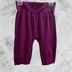 💙 3 For $12 NWOT Crush Maroon Yoga Shorts